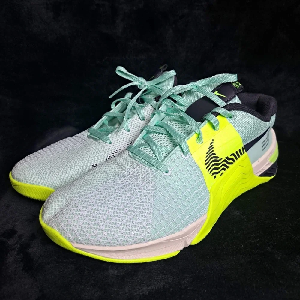 Nike Metcon 8 Green Yellow Mens US Size 11.5 EUR‎ 45.5 DO9328-300 Sneakers